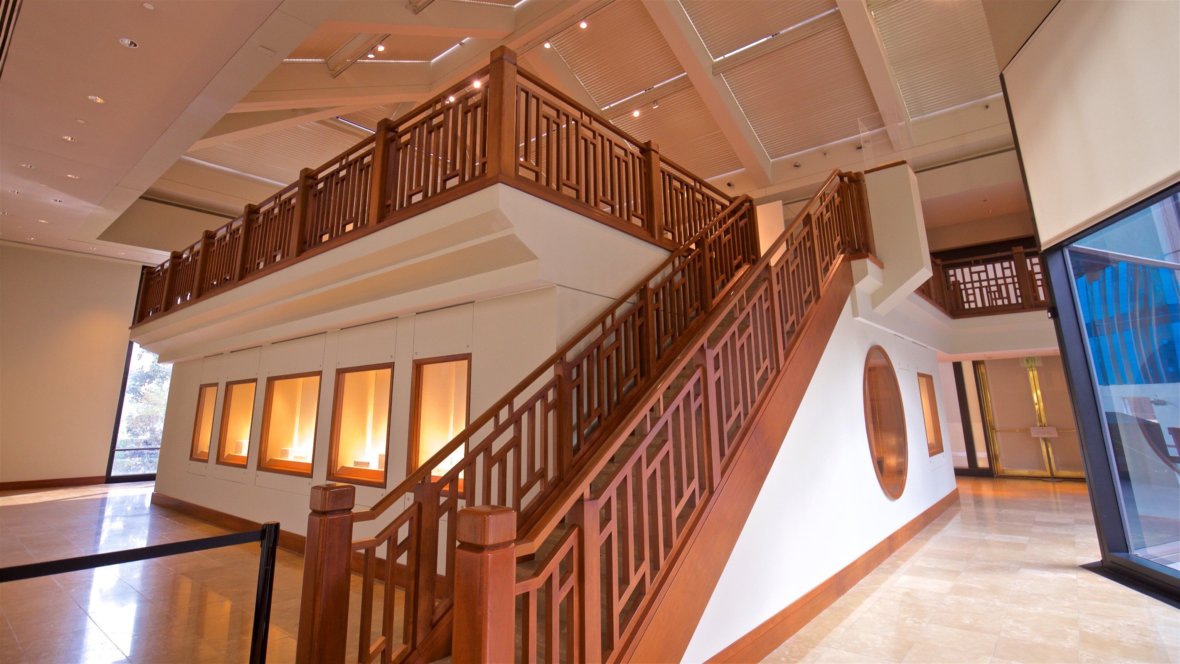 Trammell and Margaret Crow Collection of Asian Art showing interior views