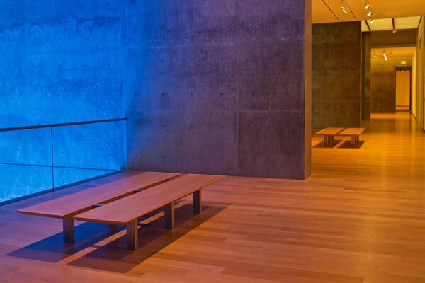 フォート ワース現代美術館 フィーチャー 屋内の眺め