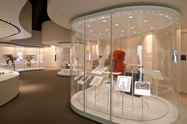 National Cowgirl Museum and Hall of Fame showing interior views