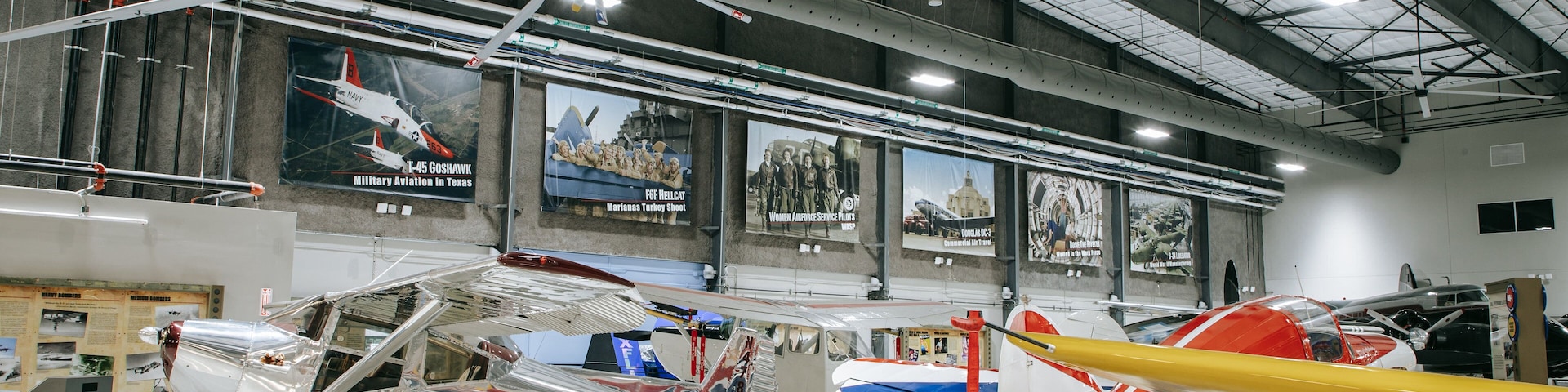 Lone Star Flight Museum showing interior views