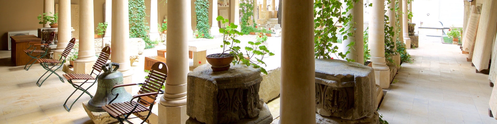 Igreja de Stavropoleos que inclui uma igreja ou catedral