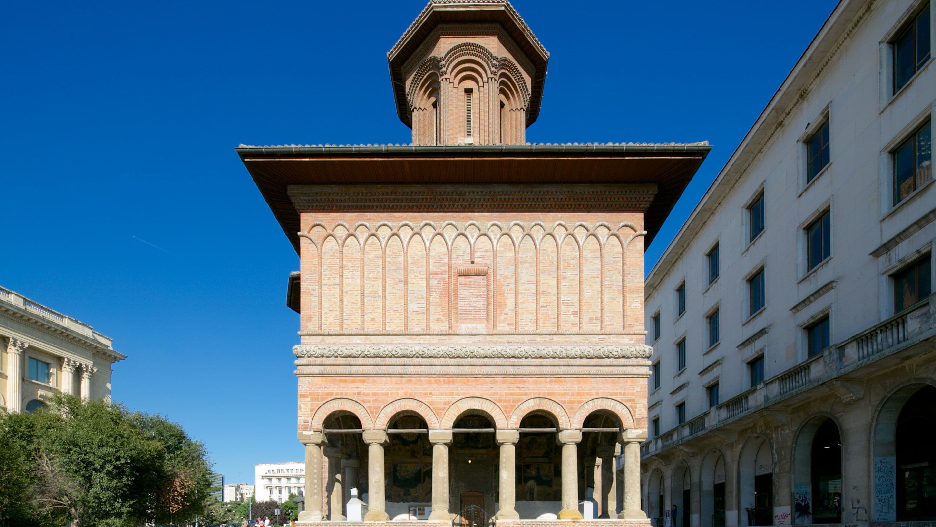 부쿠레슈티 이 포함 교회 또는 성당 과 문화유산 건축
