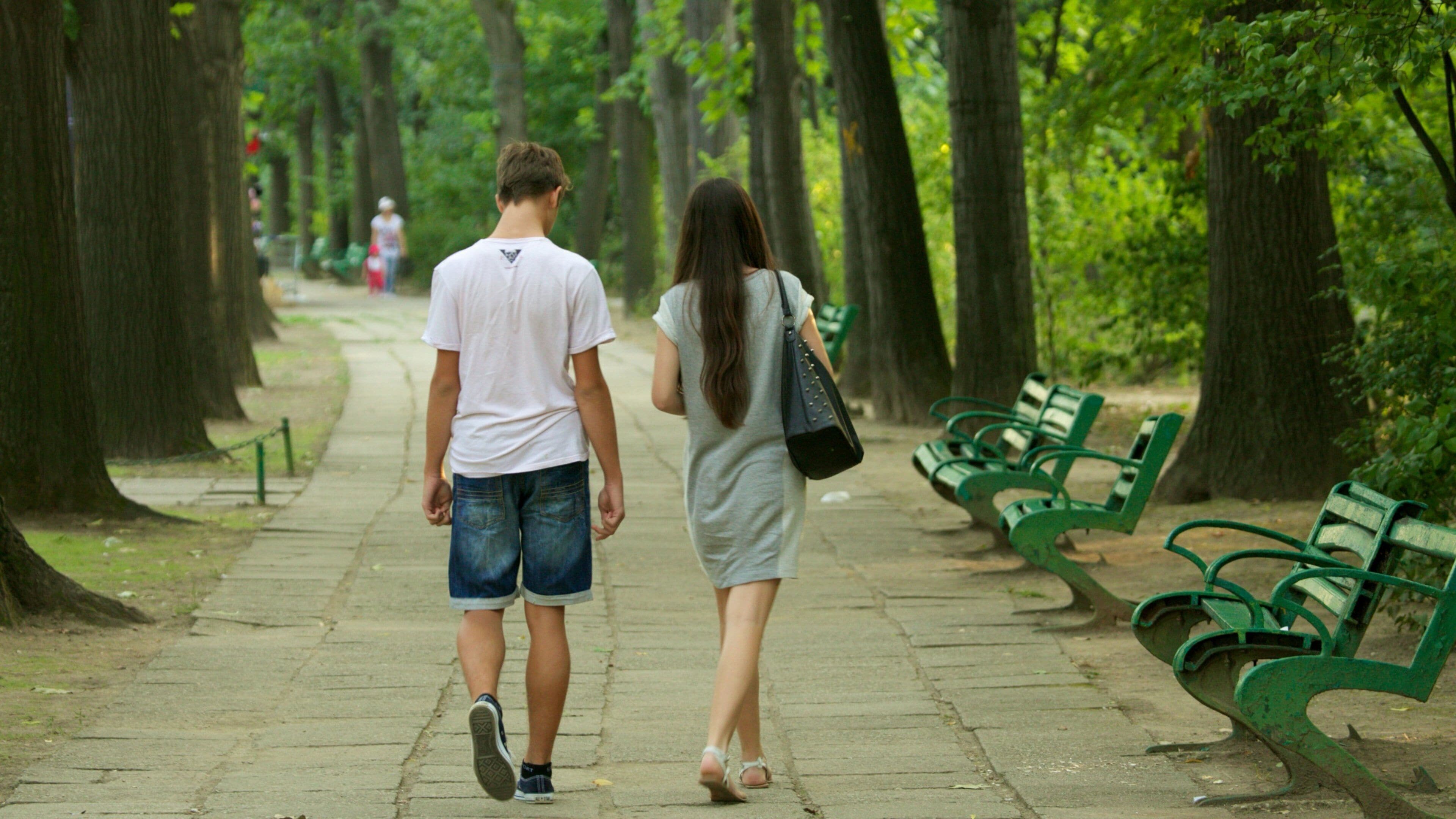 헤러스트로 공원 을 보여주는 정원 뿐만 아니라 커플