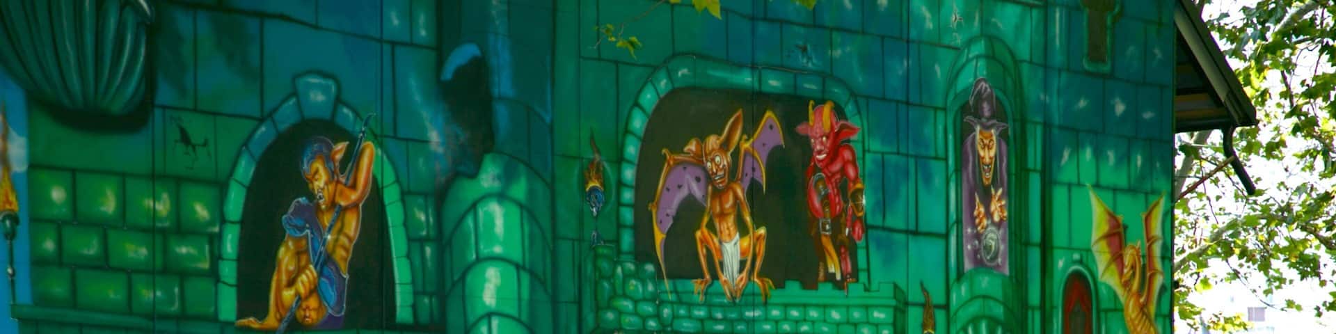 Tineretului Park which includes outdoor art and rides