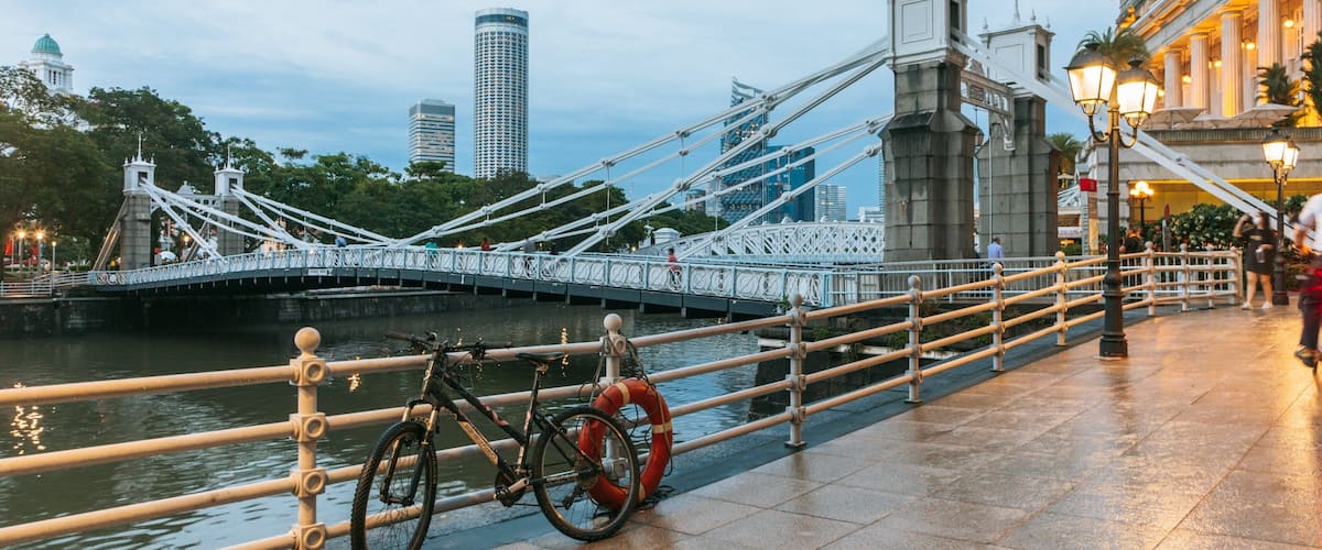 Cavenagh Bridge which includes a bridge and a river or creek