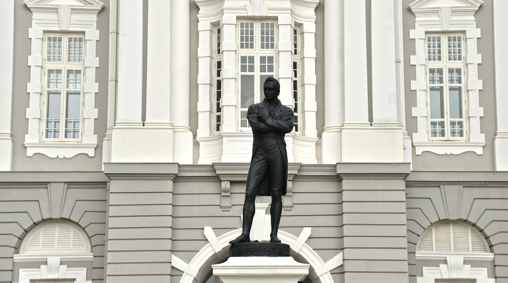 Statue of Sir Stamford Raffles (the founder of the modern Singapore) outside the Victoria Concert Hall.