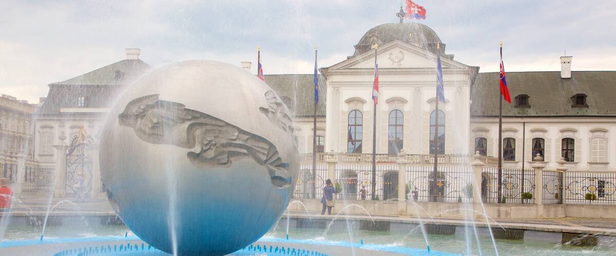 Präsidentenpalast das einen Palast oder Schloss, Statue oder Skulptur und Verwaltungsgebäude