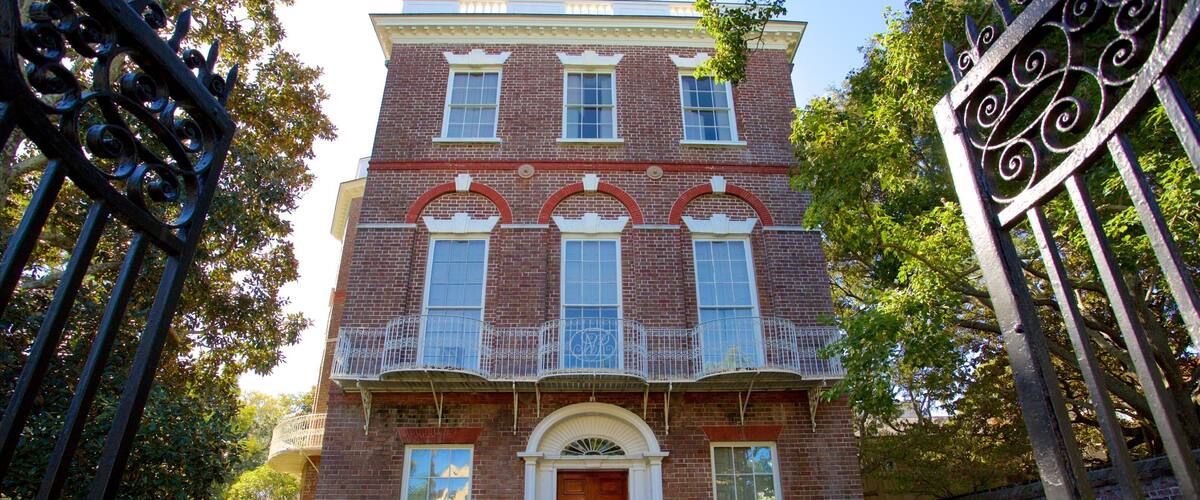 Nathaniel Russell House welches beinhaltet Geschichtliches und Haus