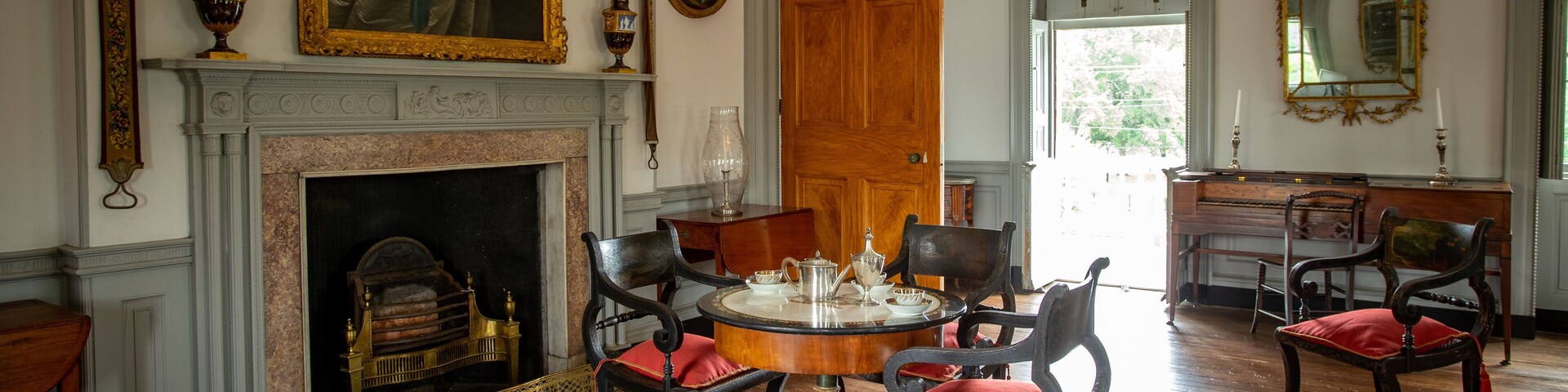 Joseph Manigault House featuring a house, interior views and heritage elements