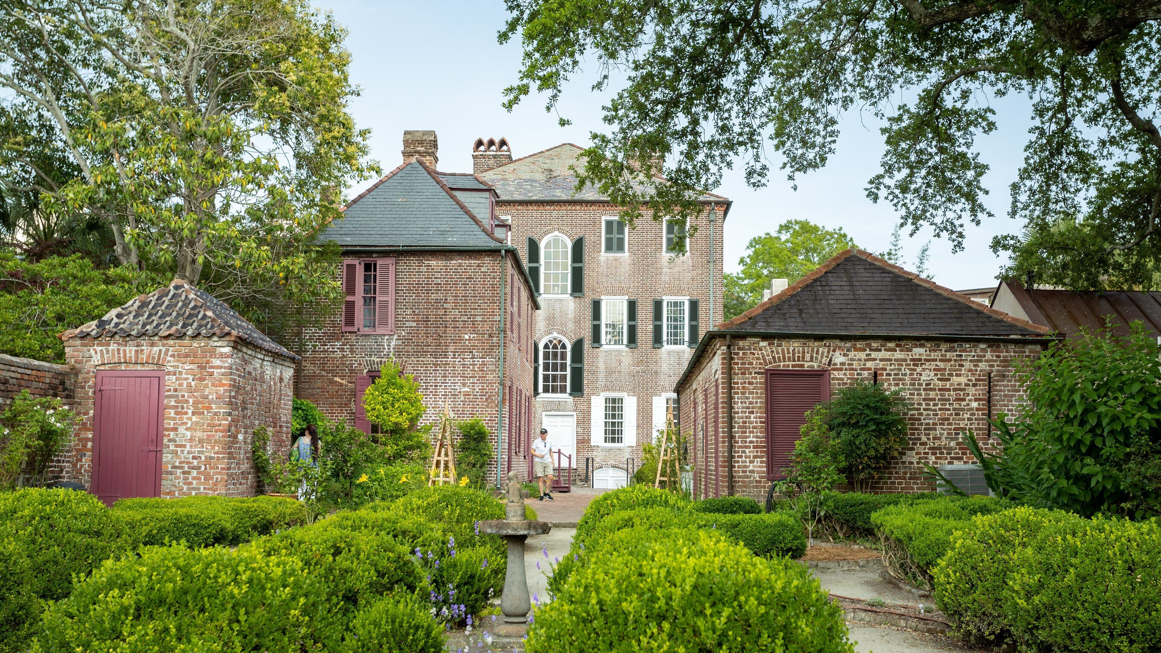 Heyward-Washington House showing heritage elements