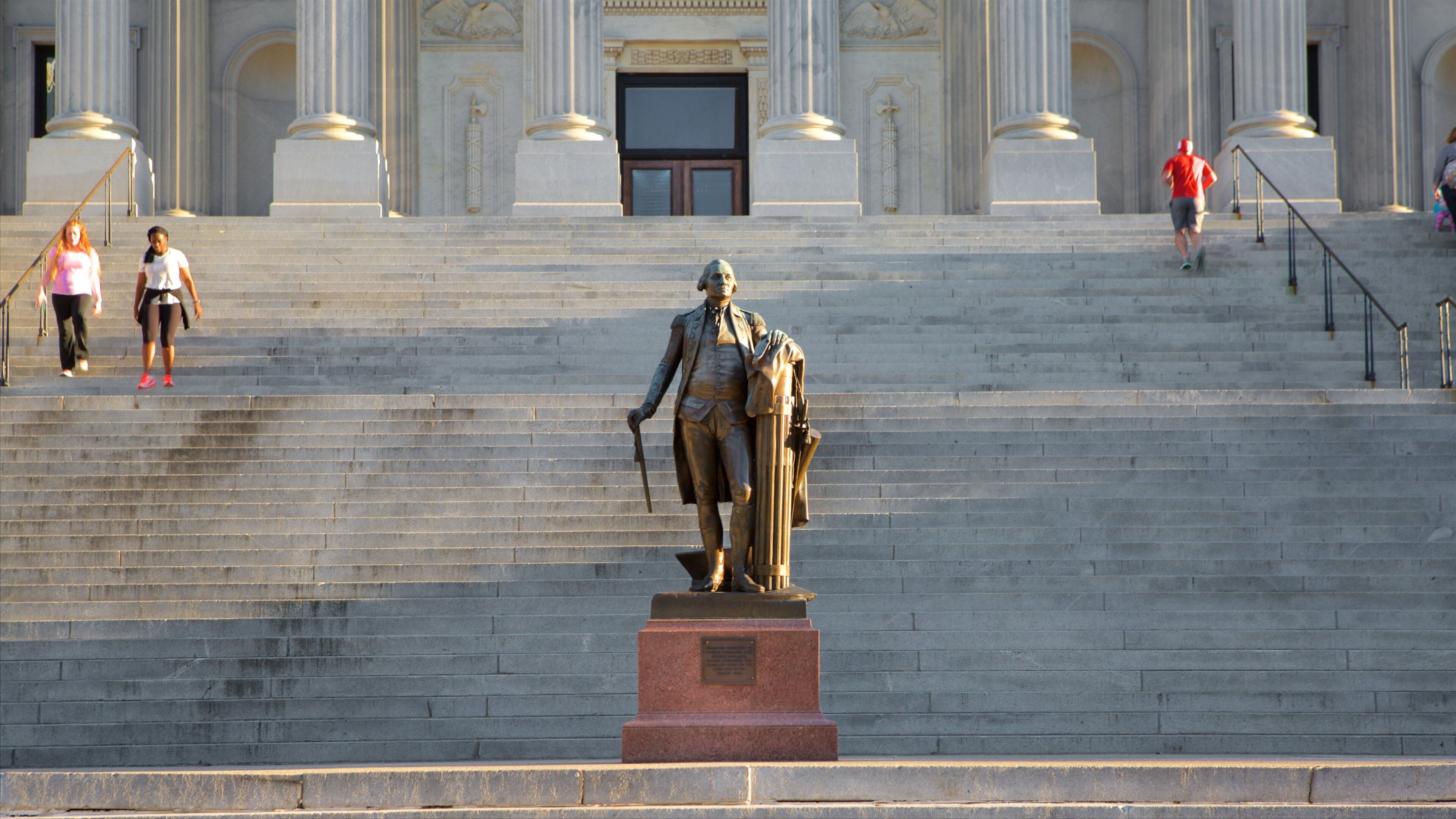 South Carolina State House which includes a statue or sculpture, heritage architecture and an administrative buidling