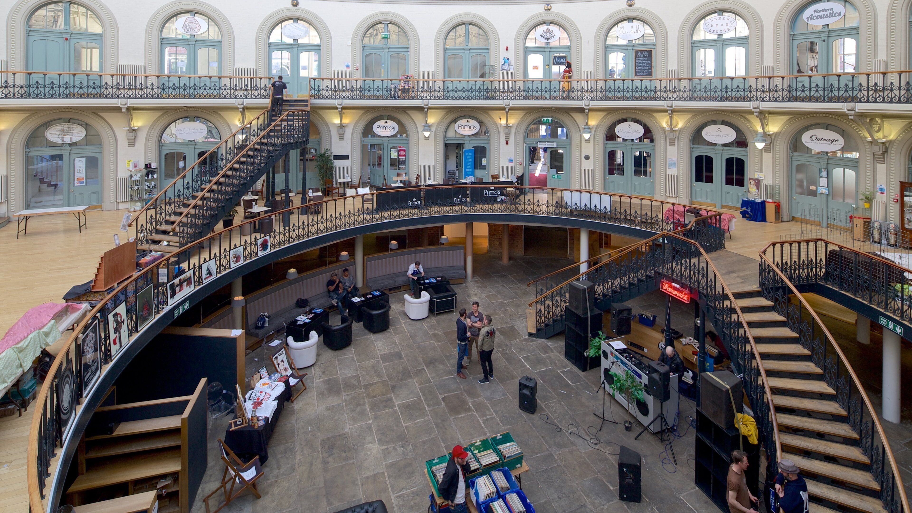 Corn Exchange showing interior views and dining out