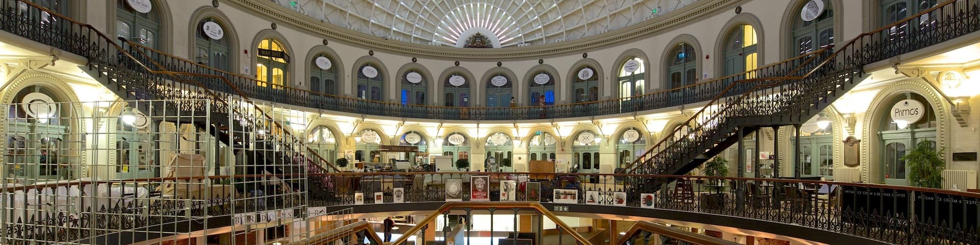 Corn Exchange showing interior views and dining out