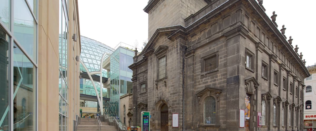 Holy Trinity Church showing heritage elements and a church or cathedral