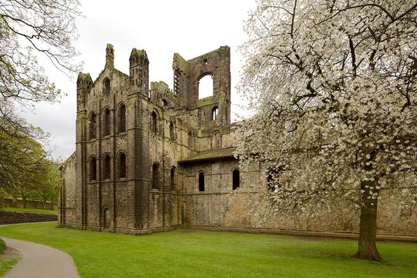 Kirkstall Abbey mit einem Geschichtliches, Kirche oder Kathedrale und Ruine