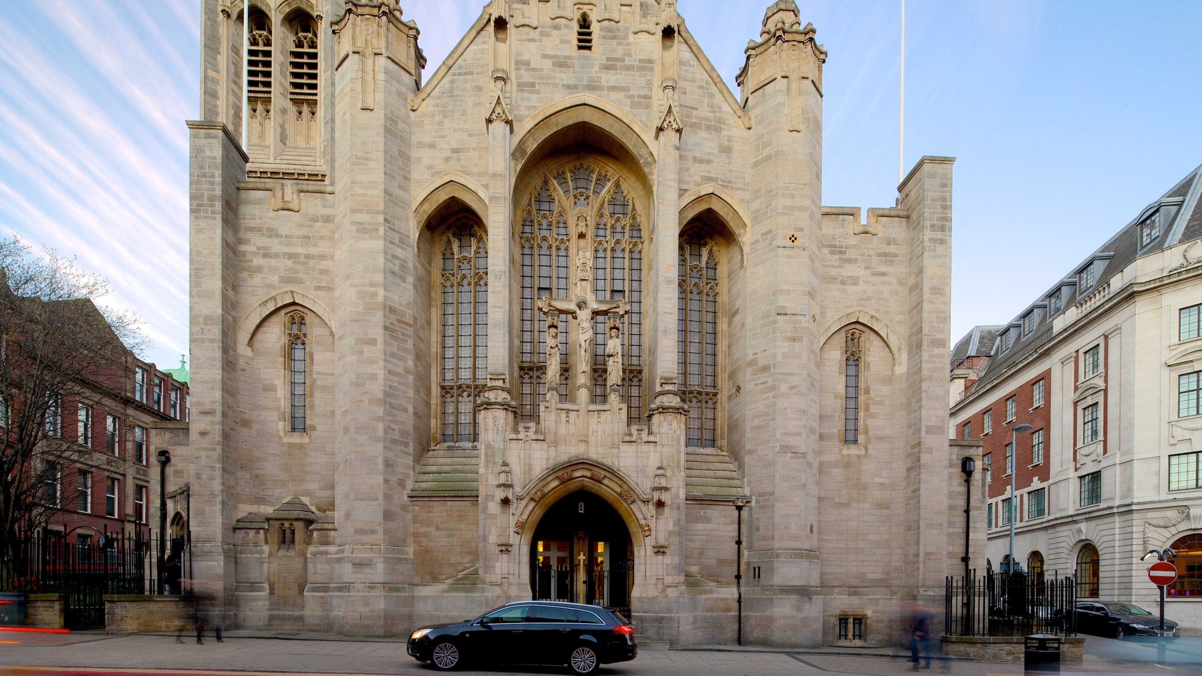 St. Anne\'s Roman Catholic Cathedral qui includes patrimoine architectural et église ou cathédrale