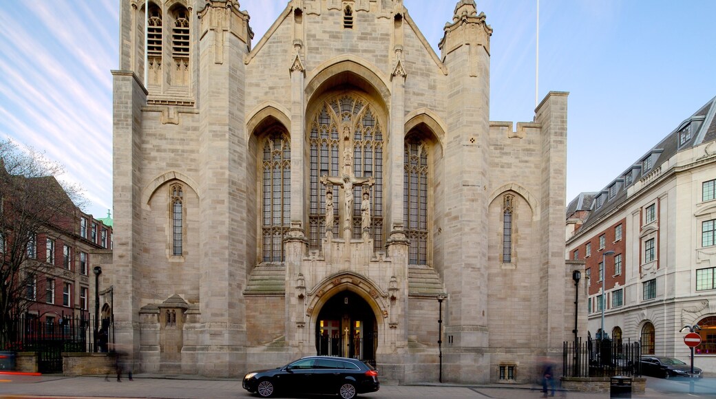 St. Anne\'s Roman Catholic Cathedral qui includes patrimoine architectural et église ou cathédrale