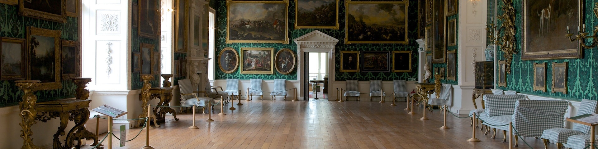 Temple Newsam House mostrando arte, um castelo e vistas internas