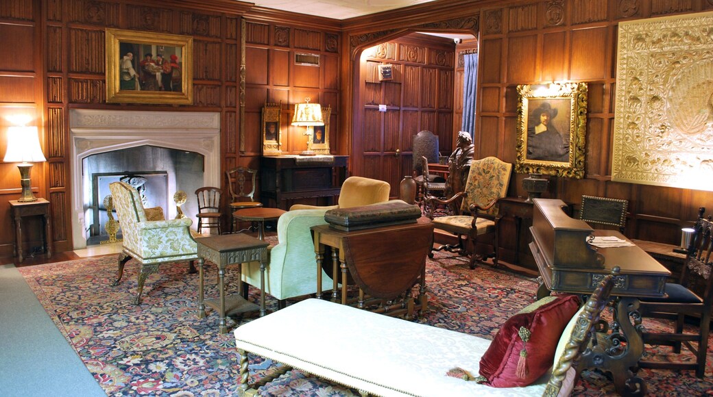 Hermitage Foundation Museum qui includes vues intérieures