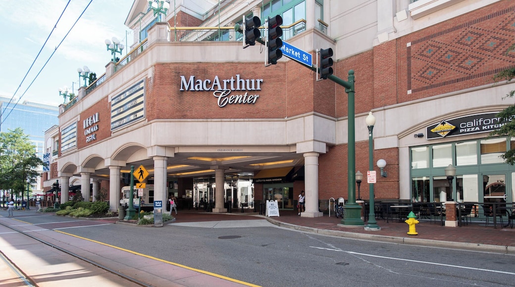 Norfolk_MacArthurCenter_6083053_05