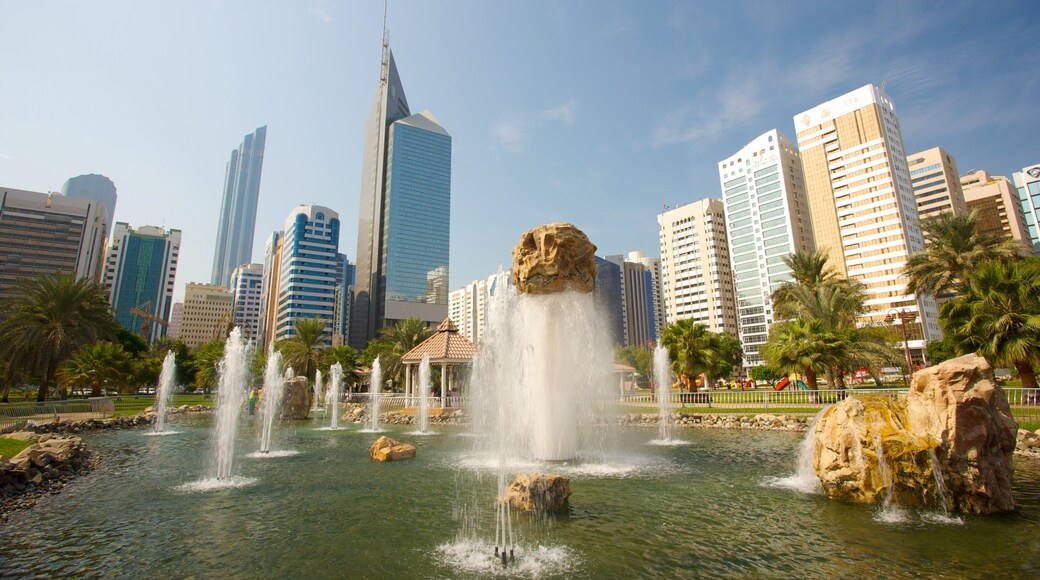 Capitol Park som viser by, hage og moderne arkitektur