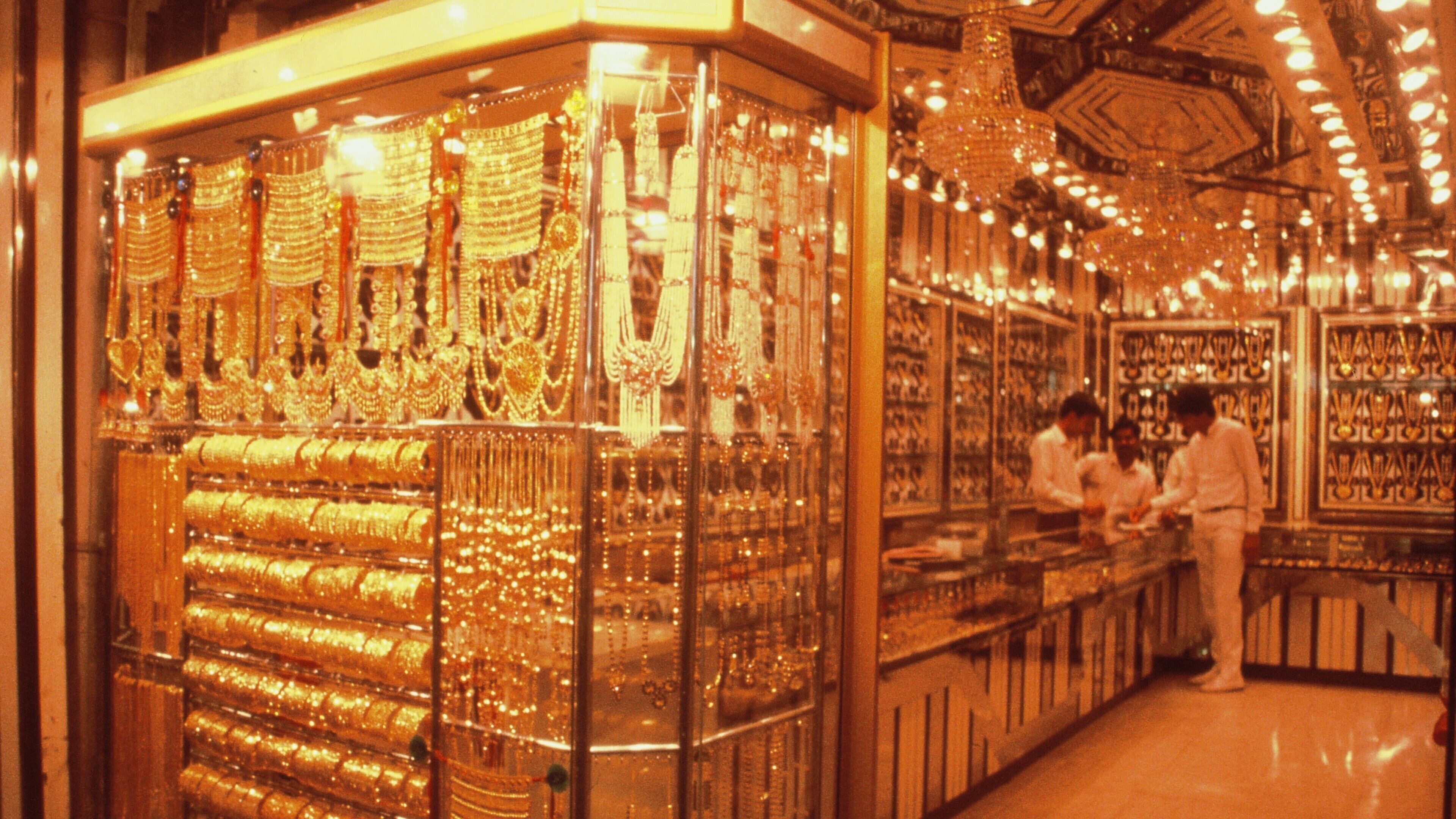 Gold Souk featuring shopping and interior views