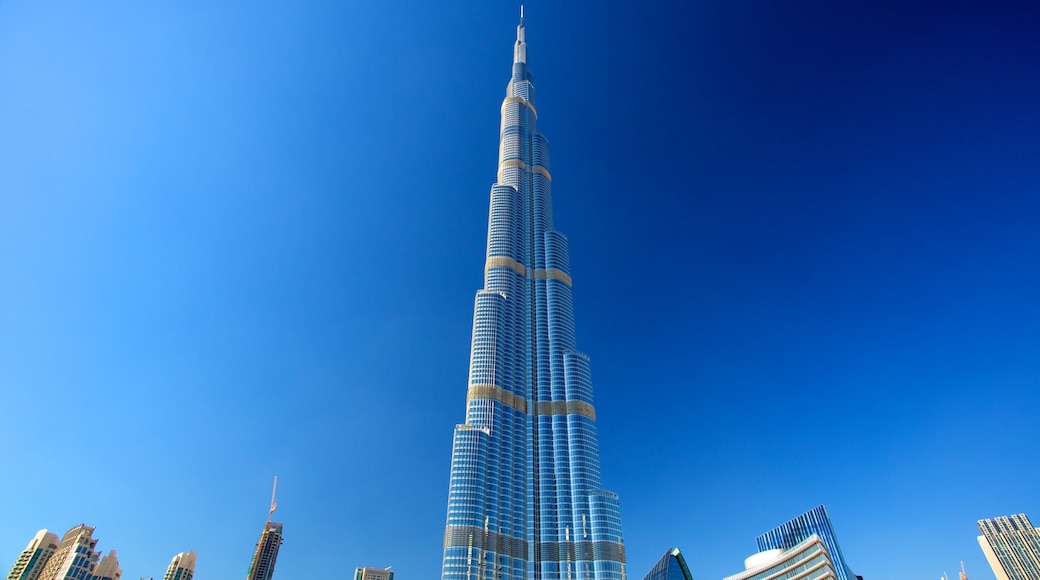 Burj Khalifa showing modern architecture, a city and a skyscraper