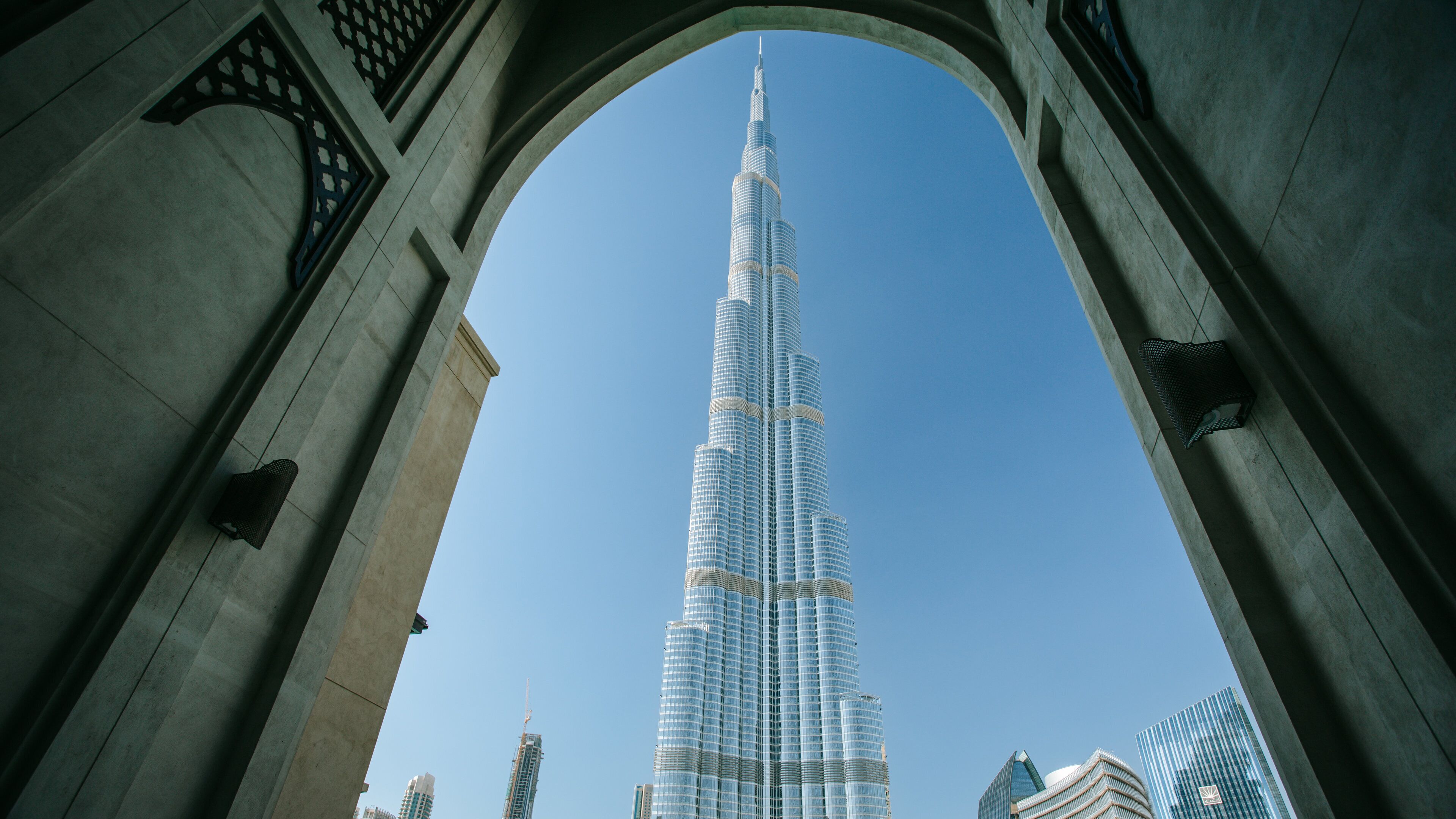 Burj Khalifa showing modern architecture and a skyscraper