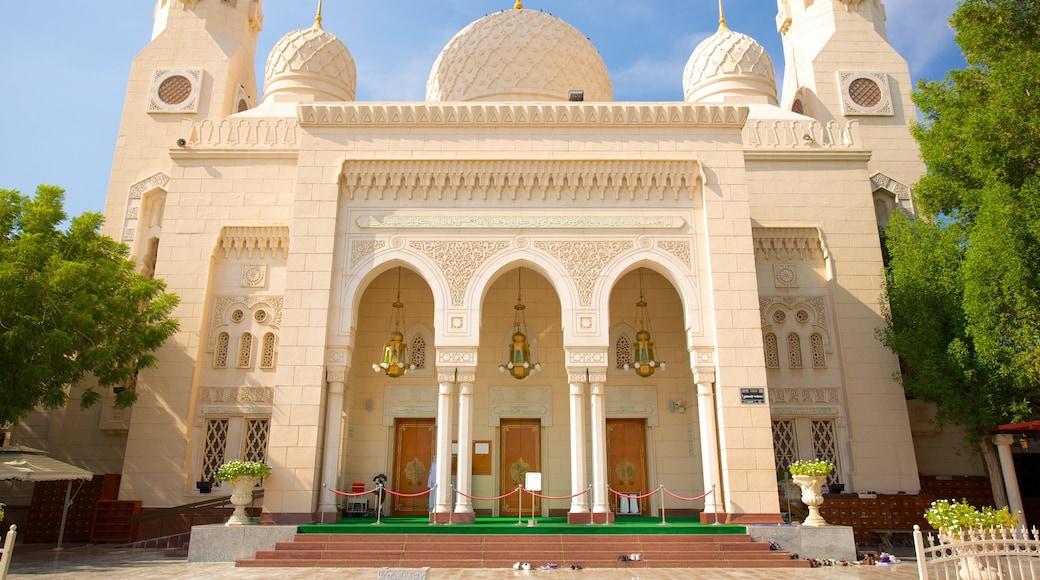 Jumeirah Mosque which includes heritage architecture and a mosque