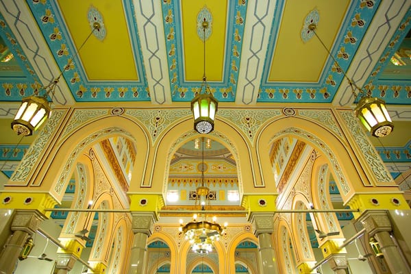 Jumeirah Mosque which includes religious elements, a mosque and interior views