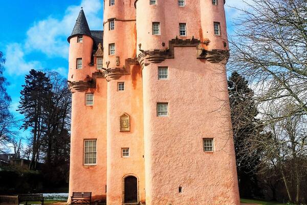 Didn't get to have a look inside but still had a stroll around the grounds.