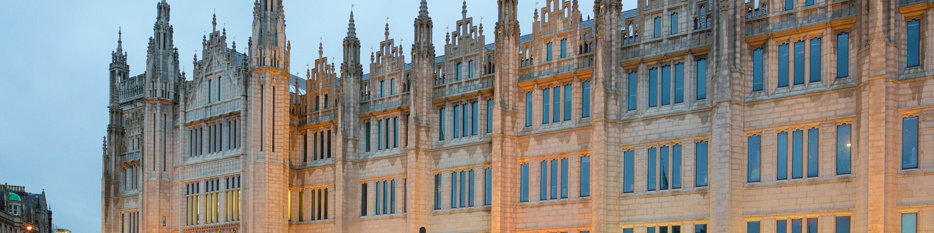Marischal Museum featuring a city, heritage architecture and street scenes