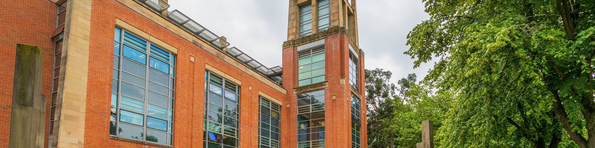 Queen\'s University of Belfast