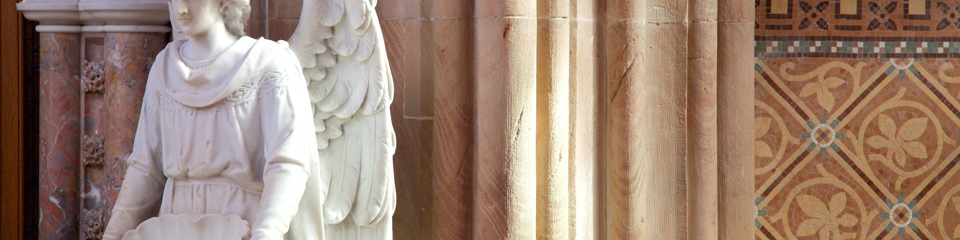 St. Patrick\'s Cathedral qui includes patrimoine architectural, patrimoine historique et église ou cathédrale