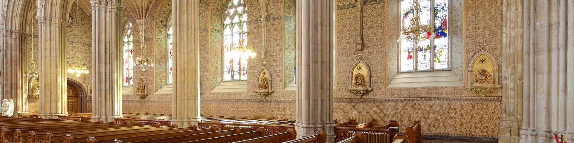 St. Patrick\'s Cathedral showing interior views, religious elements and heritage architecture