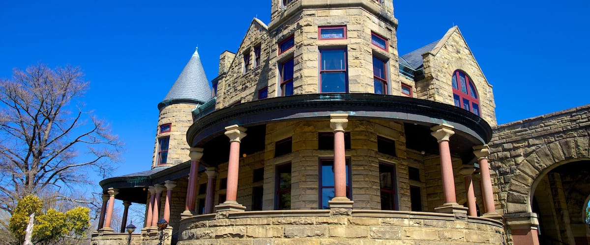 Maymont Park featuring a house and heritage architecture