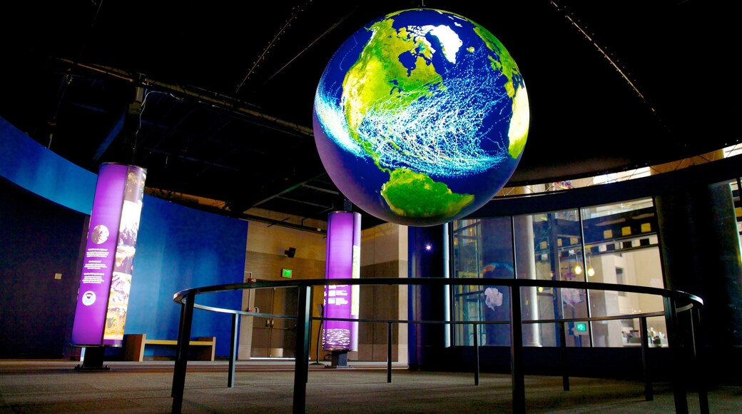 Science Museum of Virginia featuring interior views