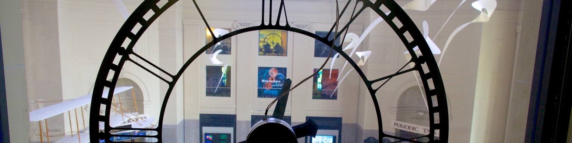 Science Museum of Virginia featuring interior views