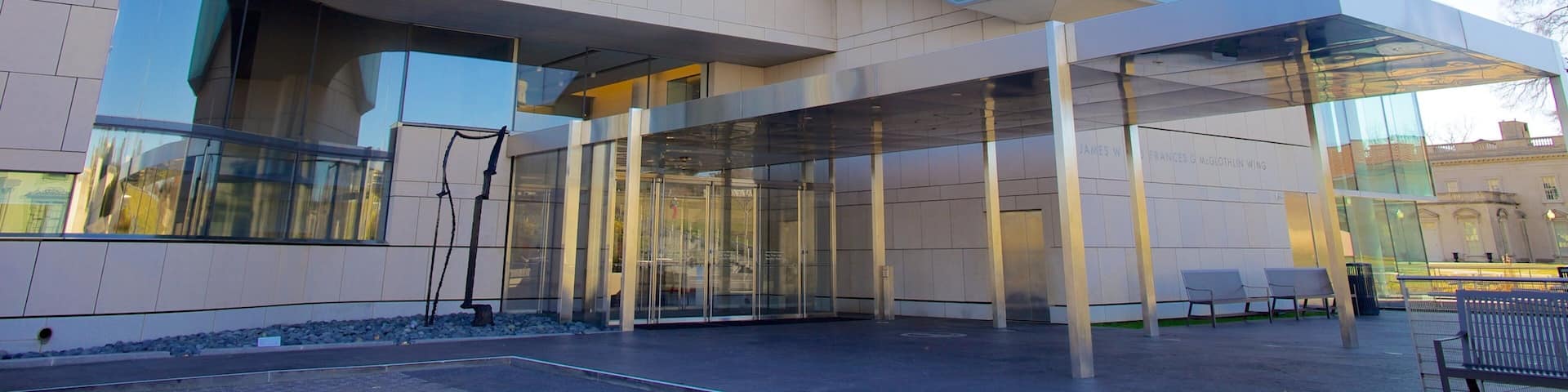 Virginia Museum of Fine Arts mostrando arte y una ciudad