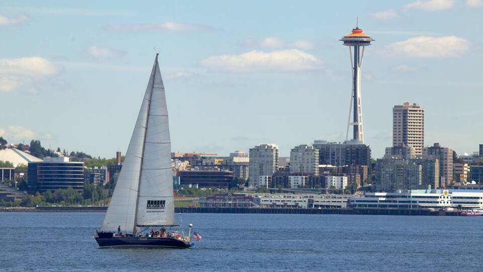 Seattle caracterizando vela, paisagem e uma cidade