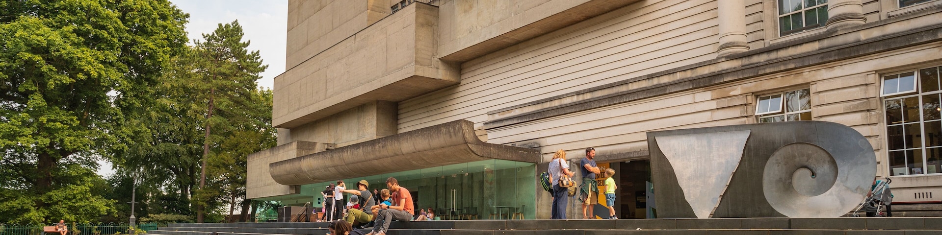 Belfast City Centre which includes outdoor art and street scenes