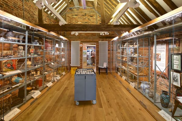 West Berkshire Museum ofreciendo vistas de interior