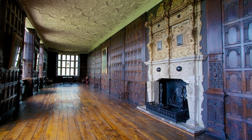 阿斯頓大樓 其中包括 內部景觀 和 歷史建築