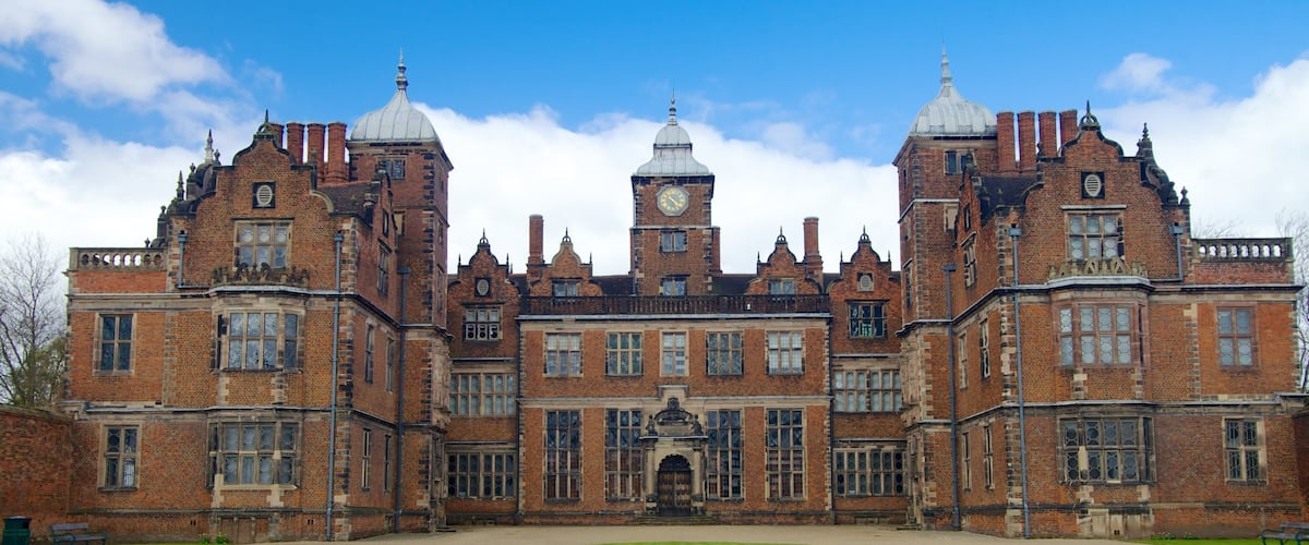 Aston Hall which includes a castle and heritage architecture