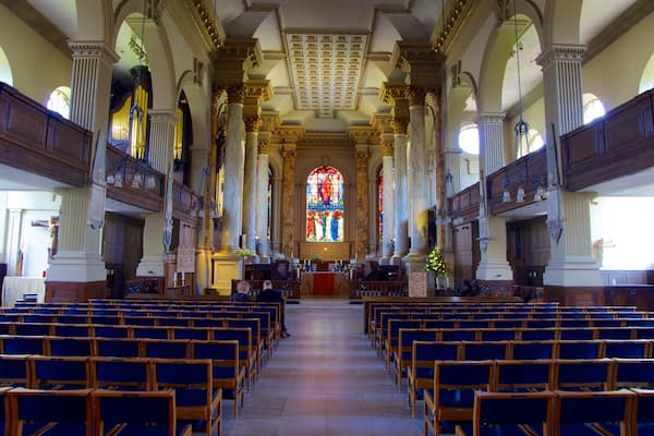 Birmingham Cathedral showing interior views, religious aspects and a church or cathedral