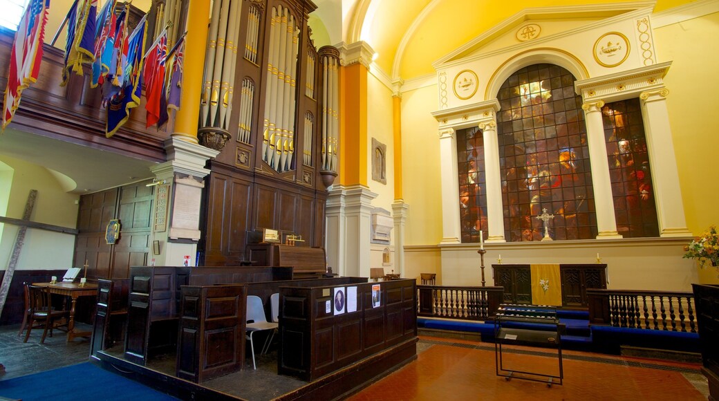 Nhà thờ St. Paul cho thấy cảnh nội thất, nhà thờ và kiến trúc di sản