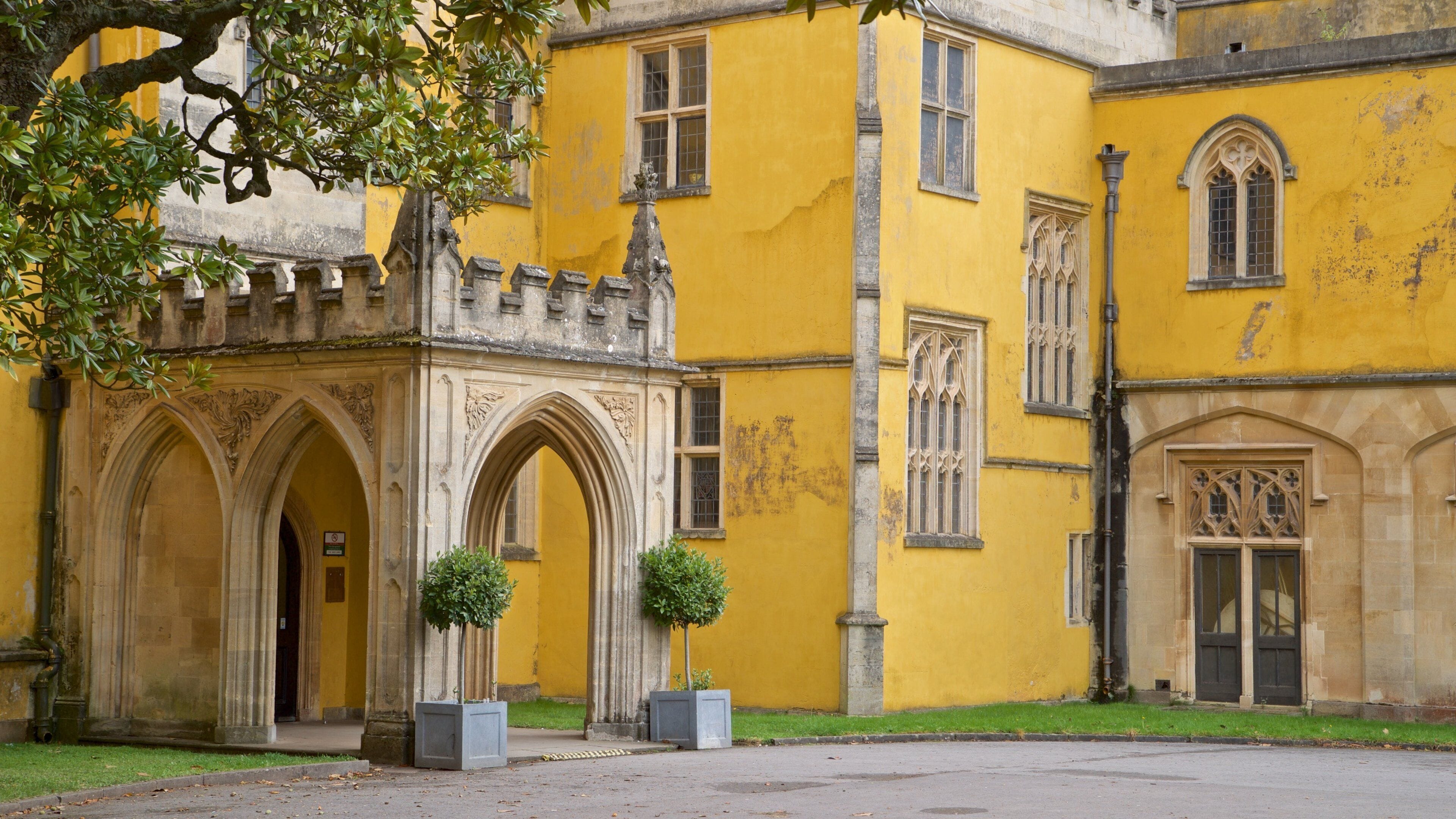 Ashton Court Mansion som inkluderar historiska element