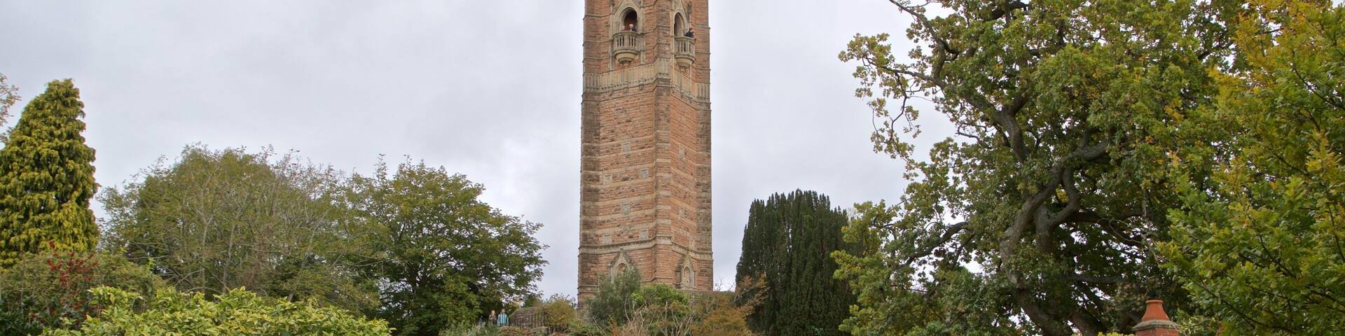 Cabot Tower featuring heritage elements