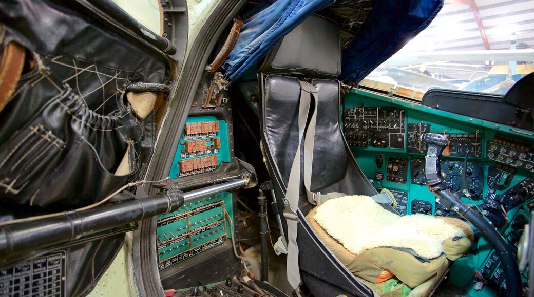 Internationaal helikoptermuseum bevat vliegtuigen