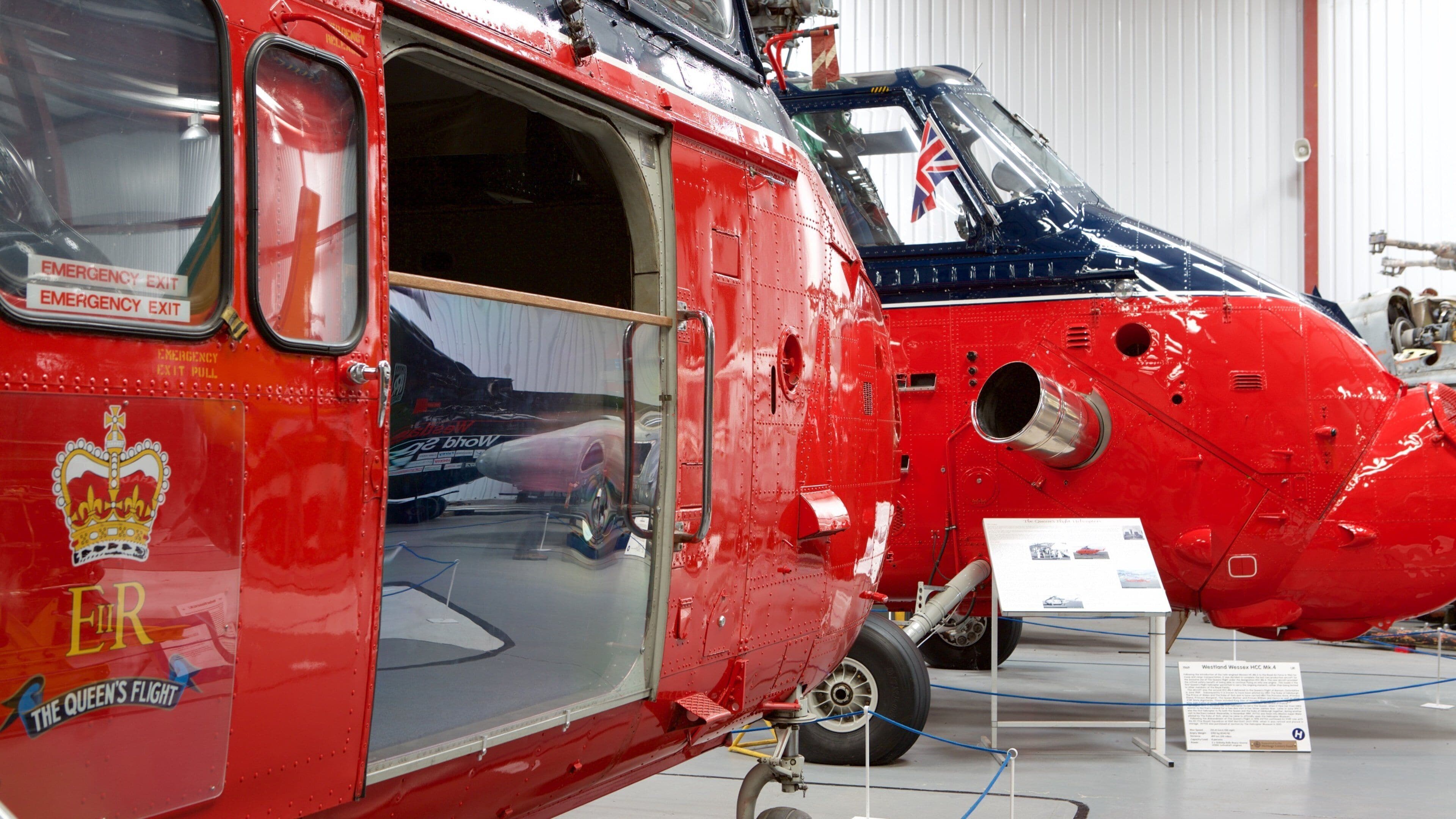 International Helicopter Museum som omfatter flyvemaskine